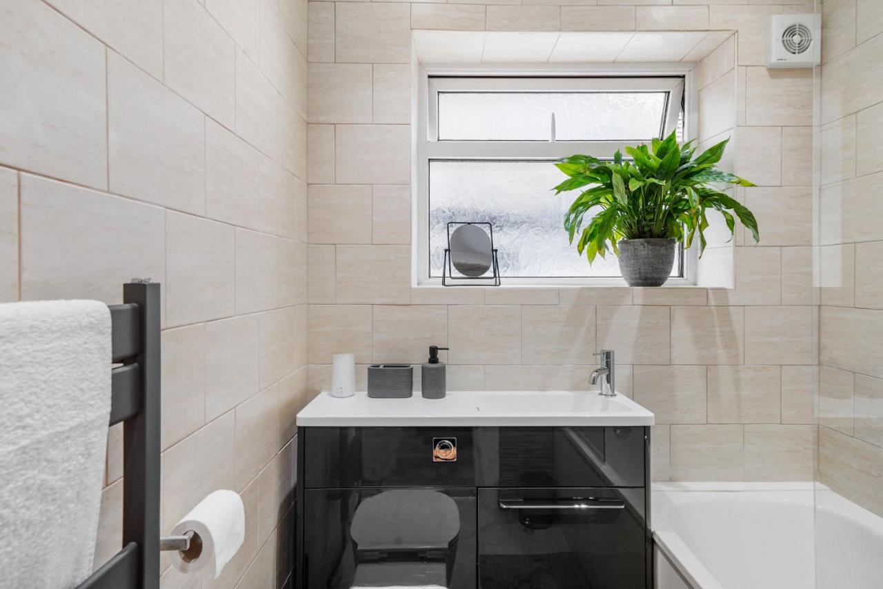 Stylish Maisonette Near The Heath With Free Parking & Wi-Fi Maidstone Dış mekan fotoğraf