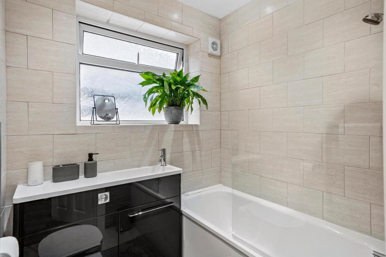 Stylish Maisonette Near The Heath With Free Parking & Wi-Fi Maidstone Dış mekan fotoğraf